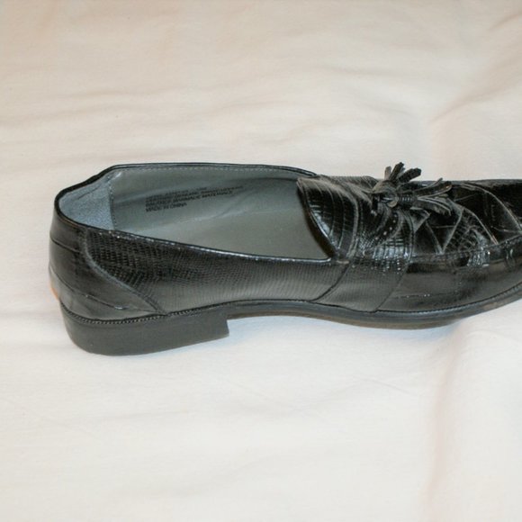 Stacy Adams Tassel Loafer Genuine Leather and Snake Upper Size 12 M - Picture 14 of 14